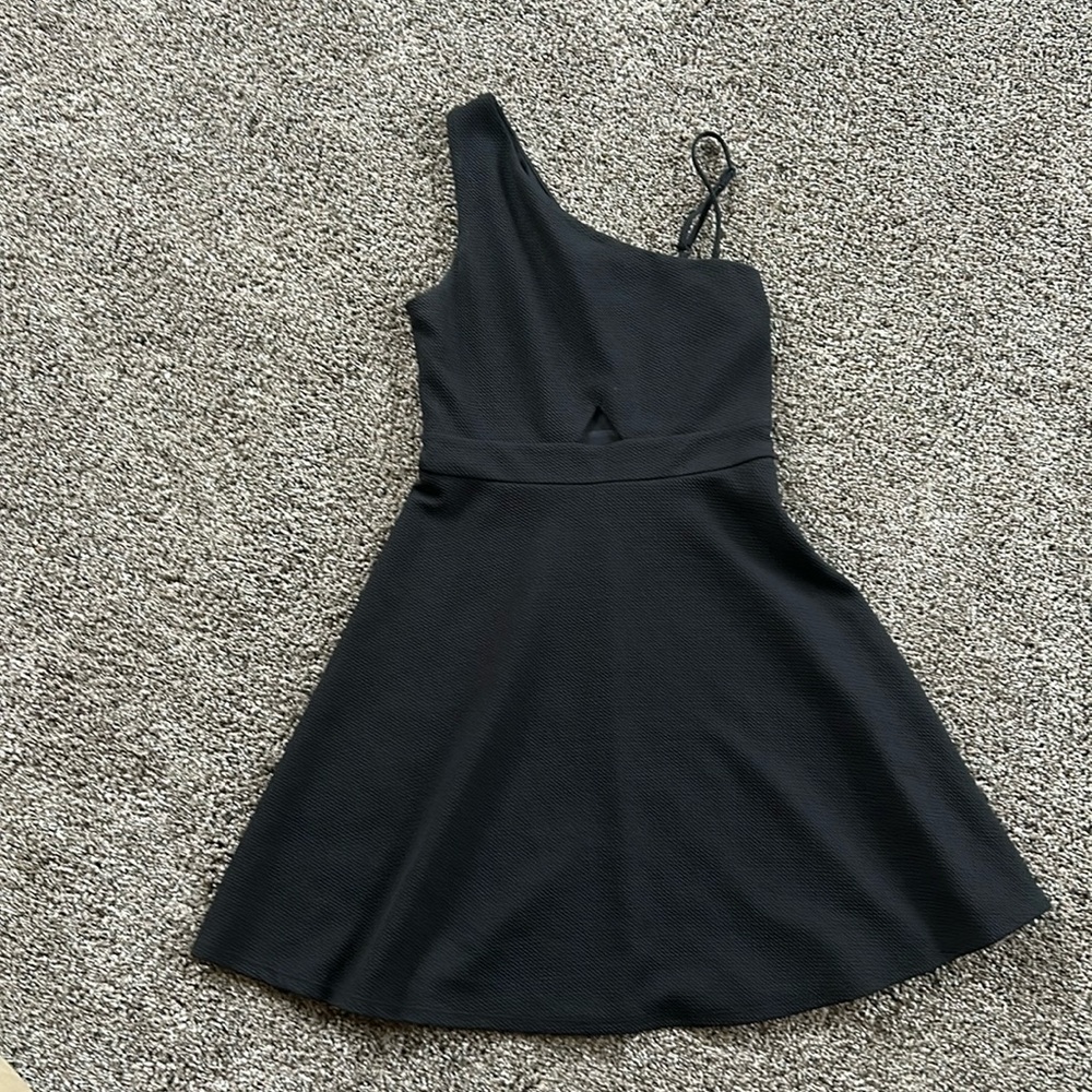 Material Girl Black Dress Size S